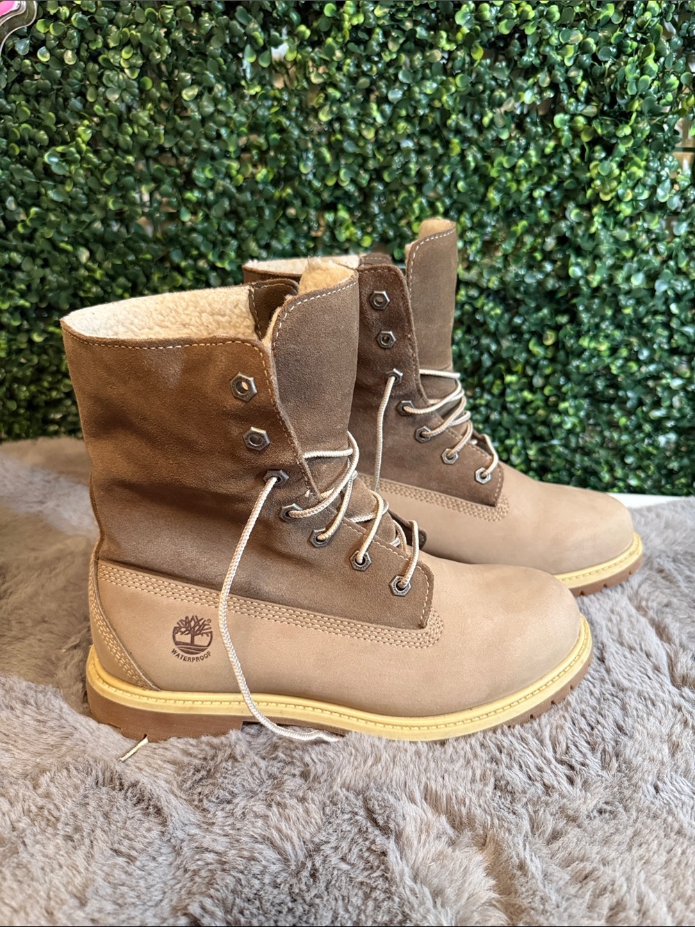 Timberland Suede Boots size 9